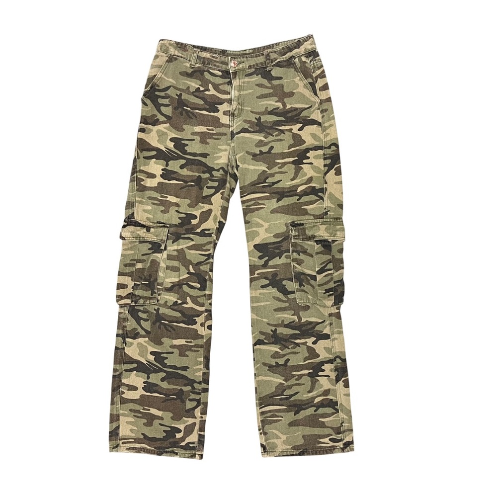 SHEIN camo cargo baggy pants